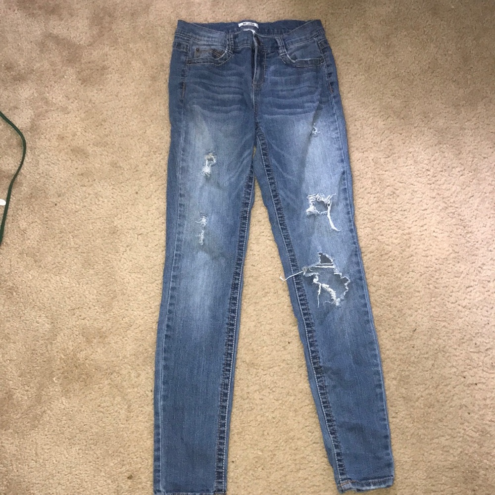 Super Cute Ripped Jeans